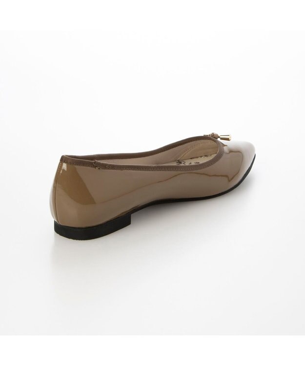 MODE ET JACOMO <carino>【レイン対応】中敷きデザインバレエシューズ オークエナメル