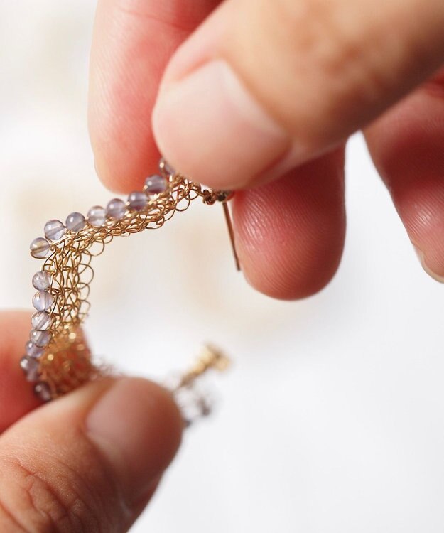 CASUMINO sweet pie mini 白蝶貝ピアス gold