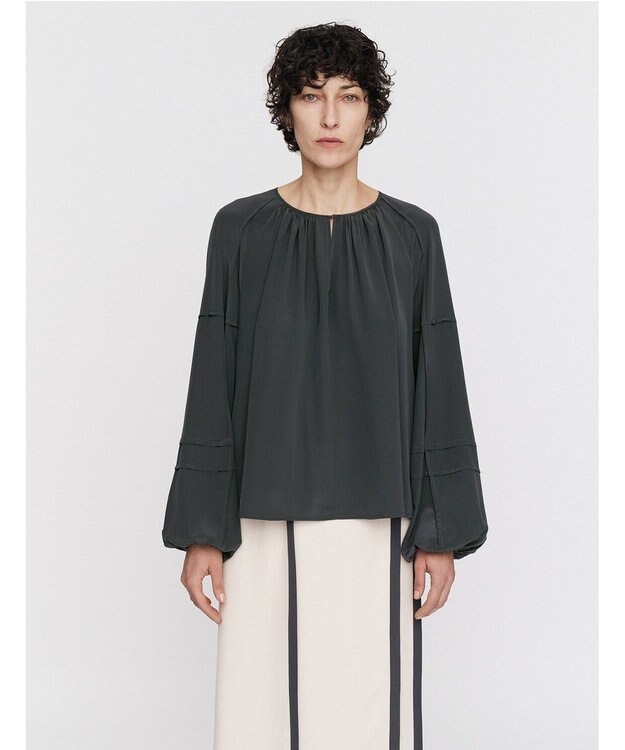 JOSEPH クレープ  ド  ソワ　リラックスフィットブラウス Slate