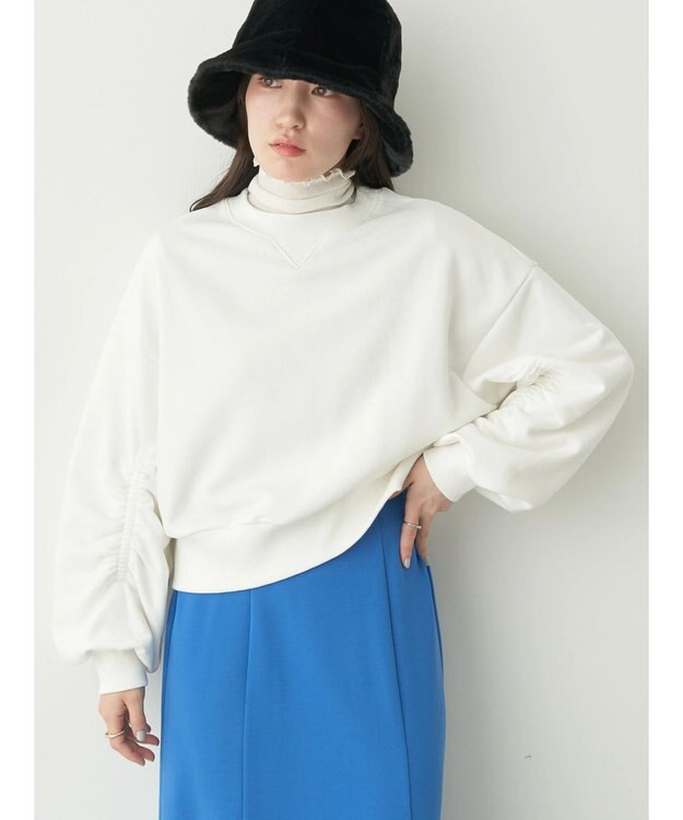 earth music&ecology クルーネック袖シャーリングスウェット White