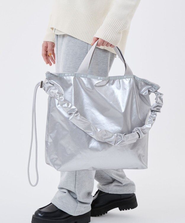 LeSportsac GH DAILY TOTE/フロストシルバーシャイン フロストシルバーシャイン