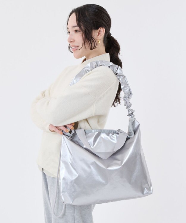 LeSportsac GH DAILY TOTE/フロストシルバーシャイン フロストシルバーシャイン