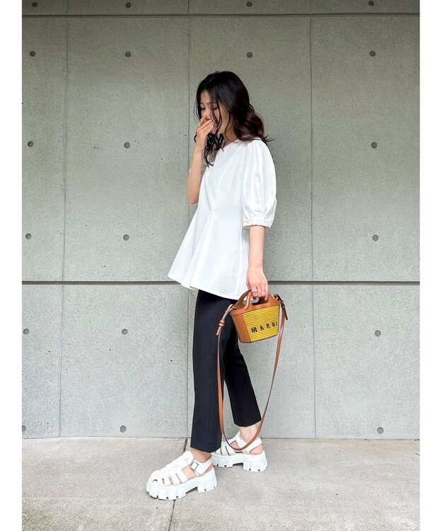 Green Parks AnriettMusee パフスリーブペプラムブラウス Off White