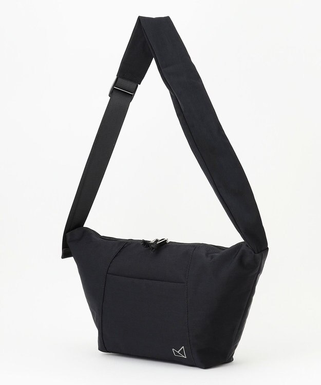 LA BAGAGERIE 【maison vert】 【トラベルにぴったり！】メニーポケットボディショルダーバッグ ブラック