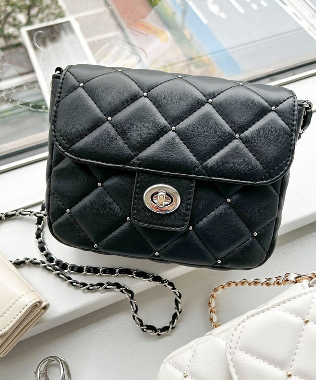 WEGO スタッズ付きキルティングショルダー ブラック