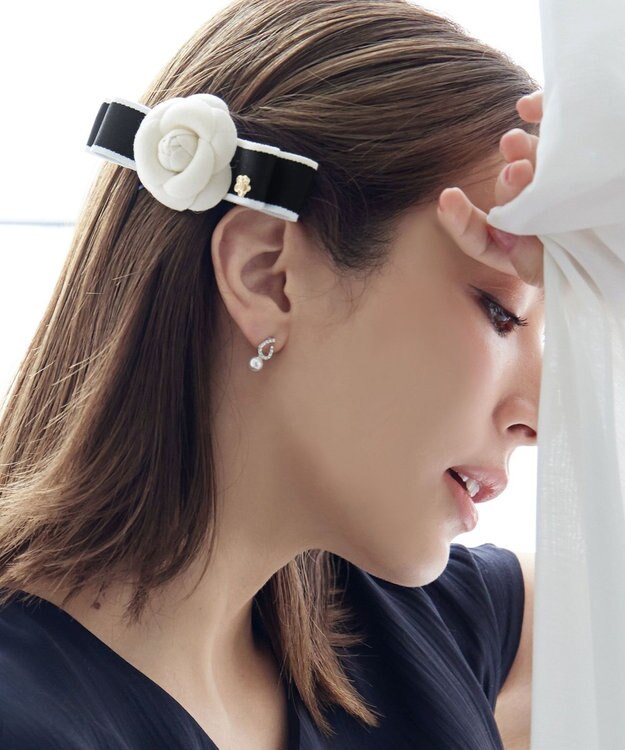 Tiaclasse 【安田美沙子さん着用・選べる2TYPE】ローズモチーフバレッタ オフホワイト×ブラック