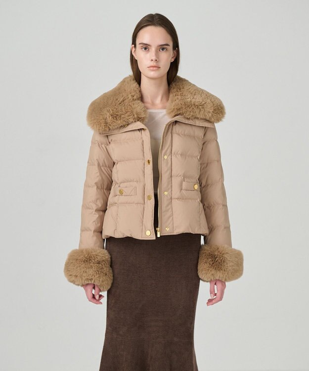 GRACE CONTINENTAL ファーショートダウンジャケット キャメル