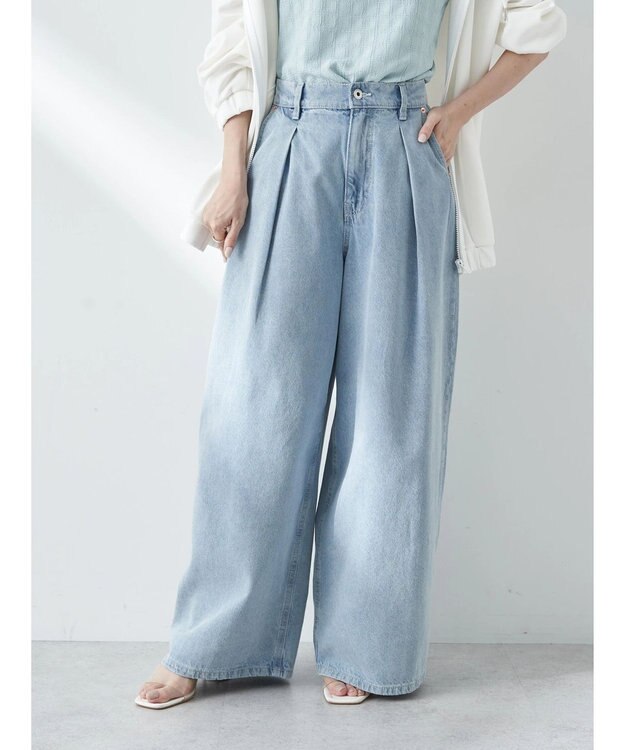 earth music&ecology タックワイドデニムパンツ Light Indigo