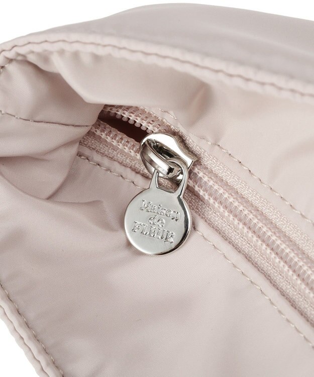 Maison de FLEUR 撥水加工リボンキャリーオンバッグ Grayish Pink