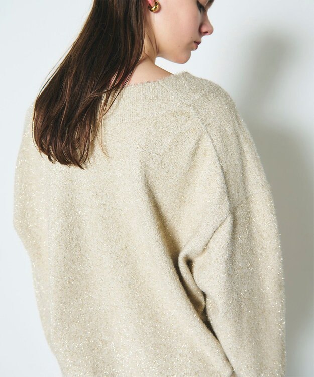 GRACE CONTINENTAL ラメVネックニットトップ ゴールド