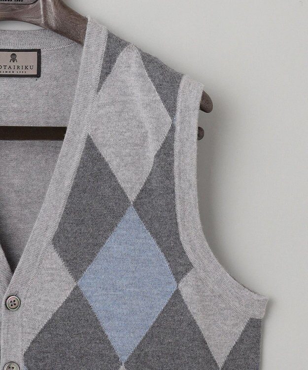 GOTAIRIKU 【家庭洗濯可能】イタリア糸 ハイゲージ ベスト ライトグレー系4