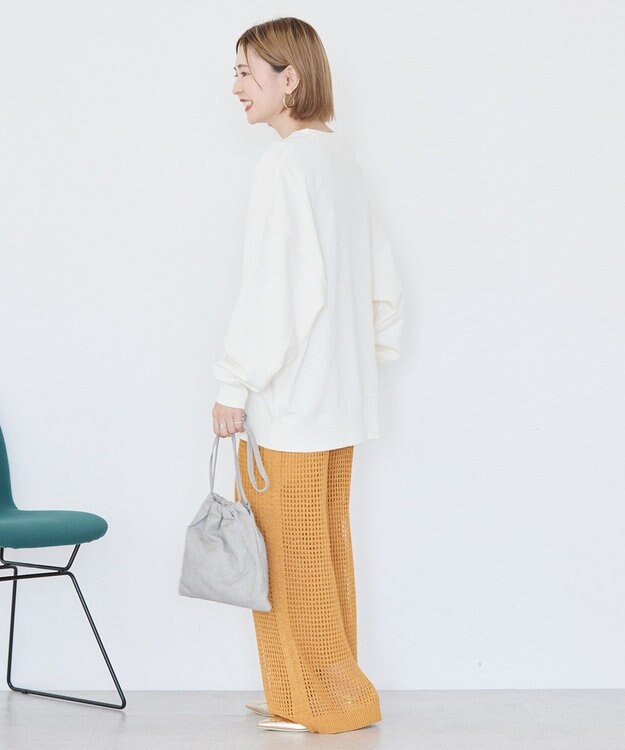 AMERICAN HOLIC ボックスロゴプリント裏毛プルオーバー Off White