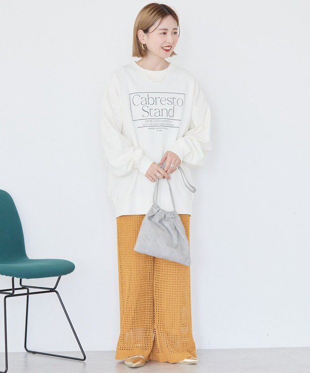 AMERICAN HOLIC ボックスロゴプリント裏毛プルオーバー Off White