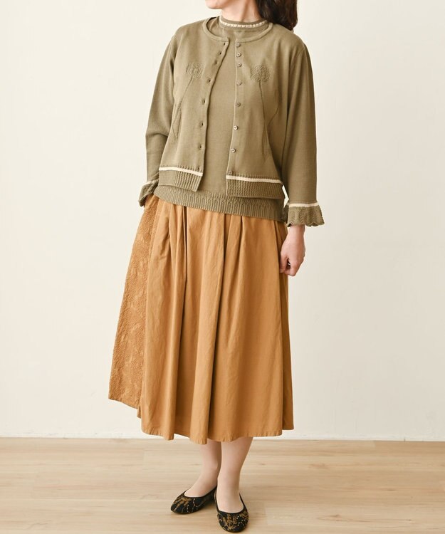 muuc 〈オーガニックコットン〉〈通年着られる〉フラワーノット刺繍 ウエスト後ろゴムあり 裏地あり ギャザースカート ブラウン