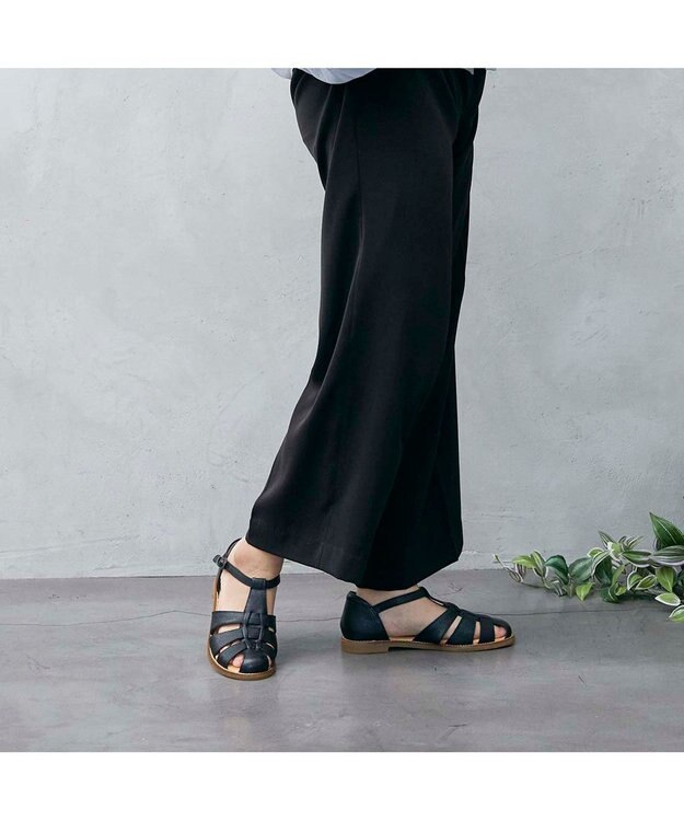 ing <ing>【WEB限定】グルカフラットサンダル ブラック