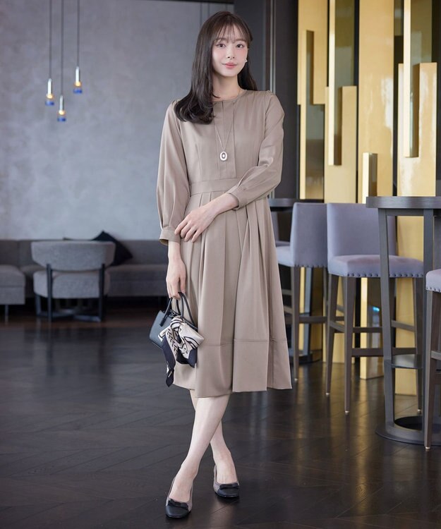 Tiaclasse 【セレモニー・新色追加】キーネックフレアワンピース モカ