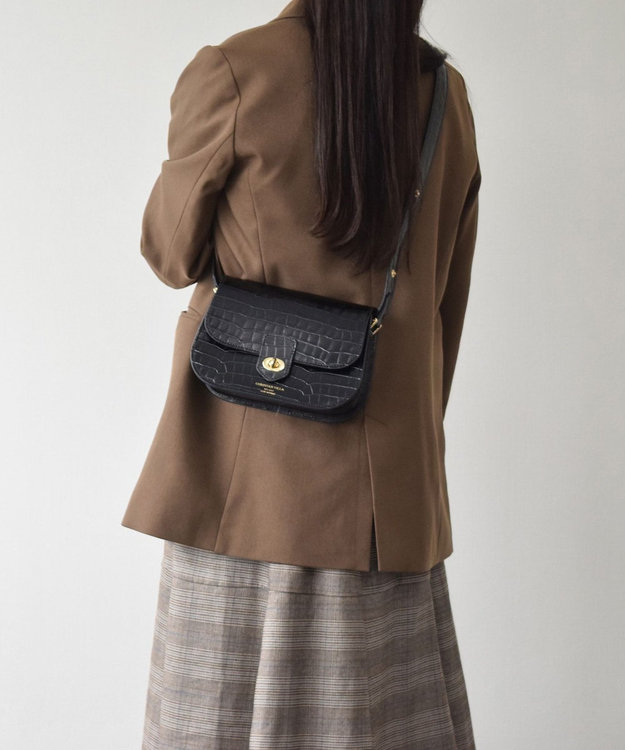 INTER-CHAUSSURES 【CHRISTIAN VILLA】フラップタイプレザーショルダーバッグ ブラック型押