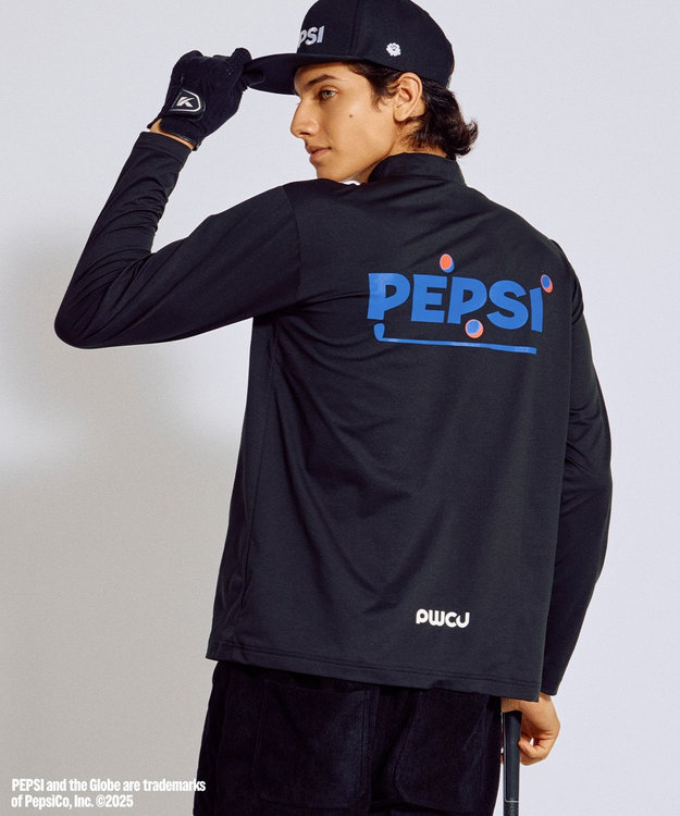 PW CIRCULUS 〈Pepsiコラボ〉【UNISEX】Pepsi GOLF Graphic モックネック ロングT ブラック系