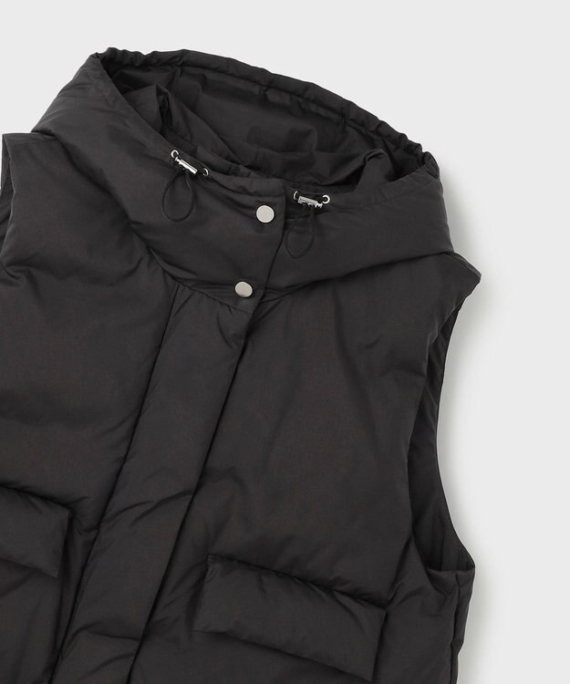 GRACE CONTINENTAL ダウンジレジャケット ブラック