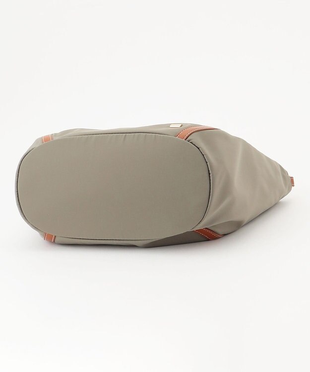 LA BAGAGERIE ひねり金具付きエレガンストート　Mサイズ グレージュ