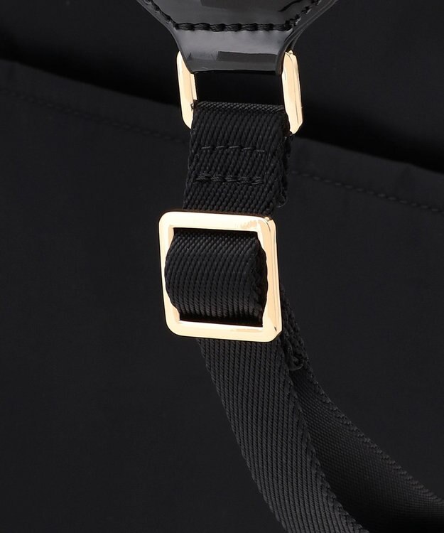 LA BAGAGERIE ツイルナイロン×エナメル リュックサック ブラック