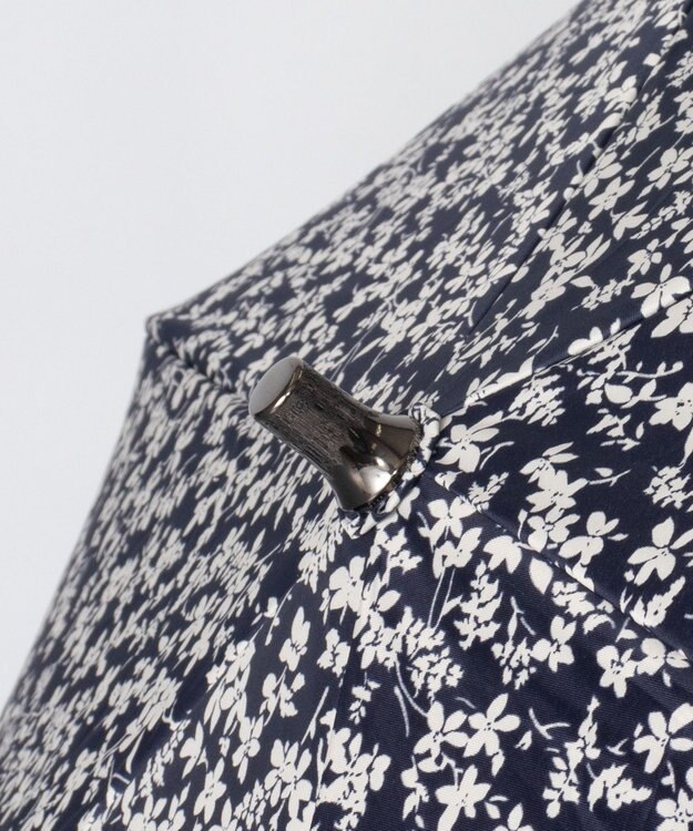 AURORA Blao（ブラオ）小花柄プリントプチ折り晴雨兼用傘（トップフラット折傘）日傘 ネイビー