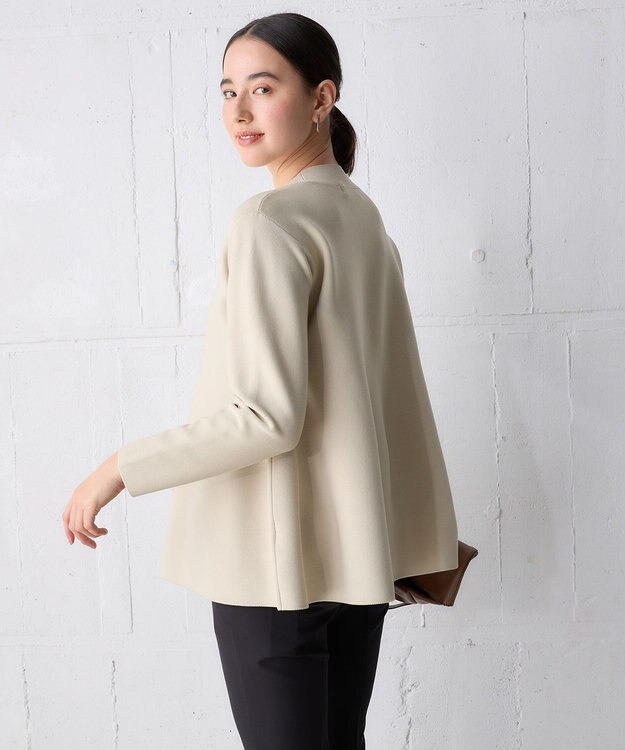 UNFILO 【新色追加】ペプラムニット [NEW]ベージュ