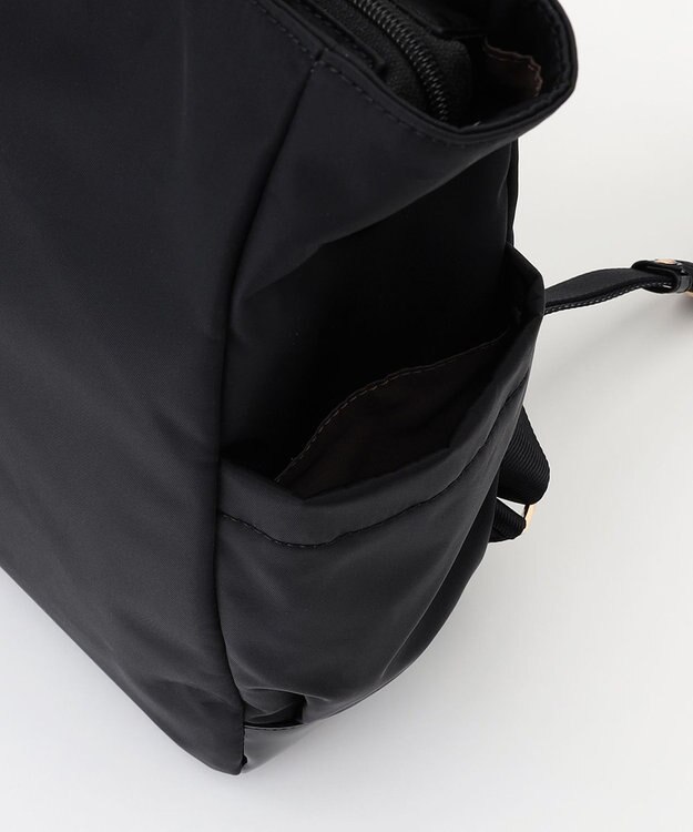 LA BAGAGERIE ツイルナイロン×エナメル リュックサック ブラック