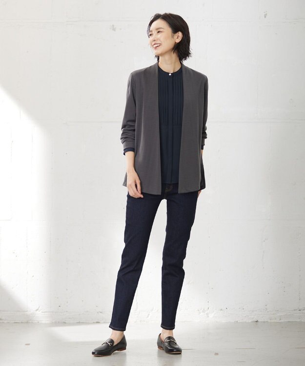 J.PRESS LADIES 【洗える】ヌーディスバックサテン バンドカラー ブラウス ネイビー系