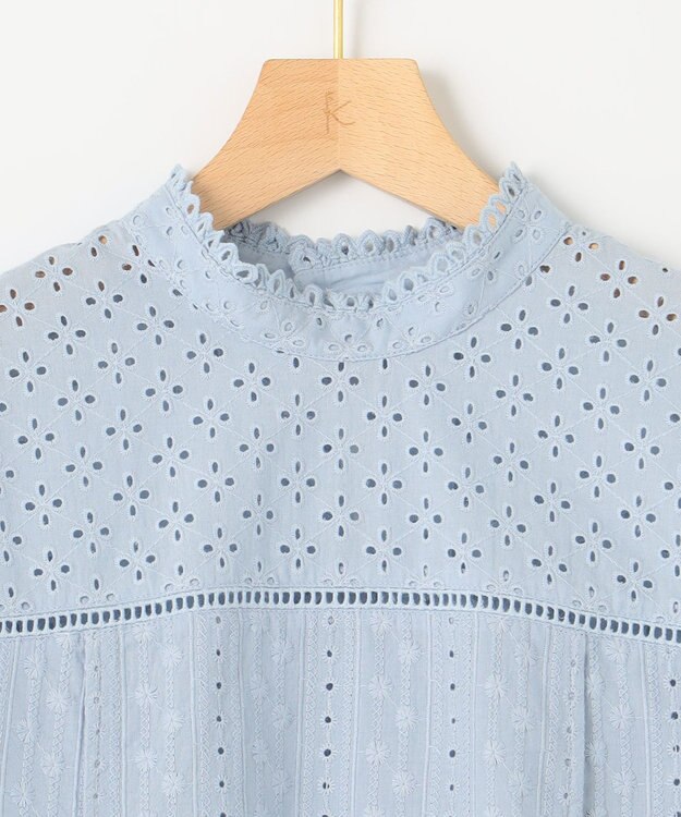 組曲 【WEB限定色あり】エンブロイダリーレース　ハイネック半袖ブラウス 【WEB限定】サックスブルー系9