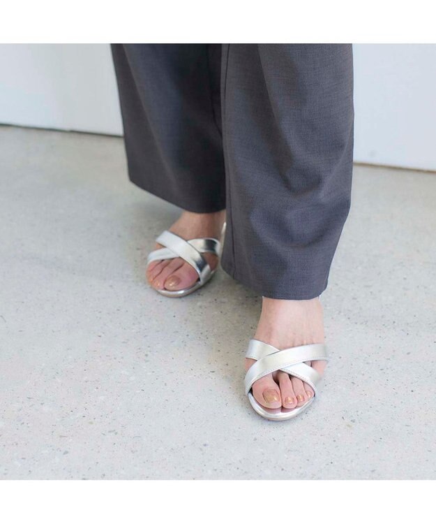 MODE ET JACOMO <noyau>ヒールクロスベルトサンダル シルバー