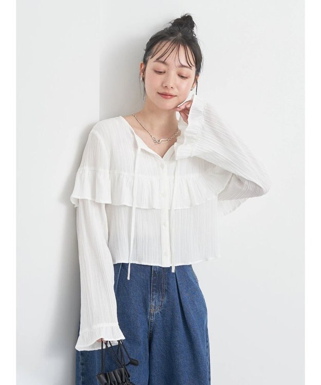 earth music&ecology フリル切替えショートブラウス Off White
