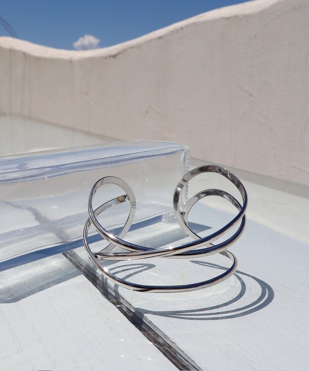 Tiaclasse ワイドクロスバングル シルバー