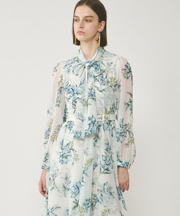 GRACE CONTINENTAL フラワーレイヤーワンピース キナリ