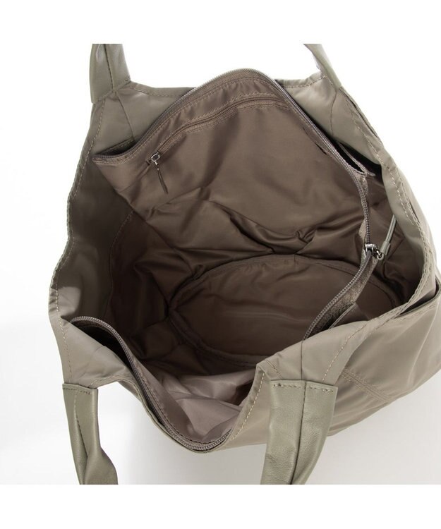 Y'SACCS リサイクルナイロン　ふんわりトート　Sサイズ グレージュ