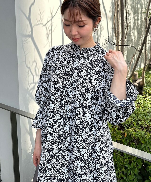 UNFILO 【大好評により新色追加！】プリントワンピース オフ×ブラック