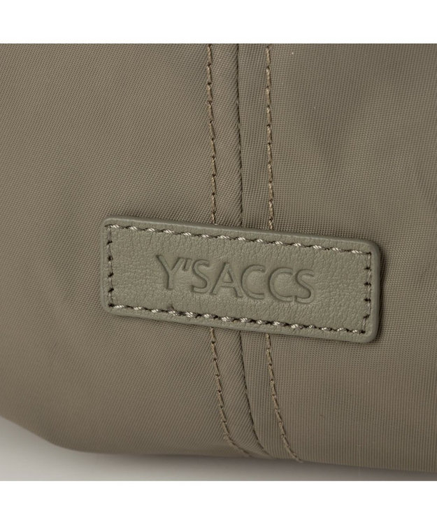 Y'SACCS リサイクルナイロン　ふんわりトート　Sサイズ グレージュ