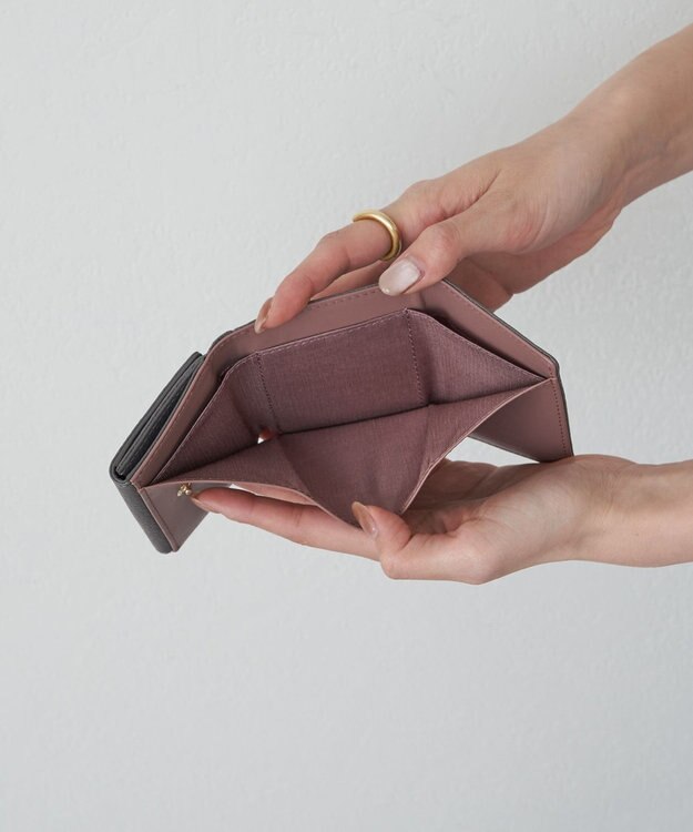 russet 《soeru》モノグラムプレート三つ折りウォレット(SO-397) Gray/PK