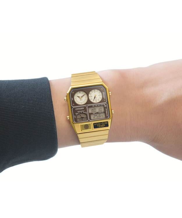 CITIZEN 【レトロフューチャーなデザイン】80年代に一世を風靡したアナデジテンプ ゴールド