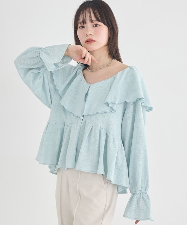 earth music&ecology 【予約】ラッフルカラーカットブラウス サックスブルー