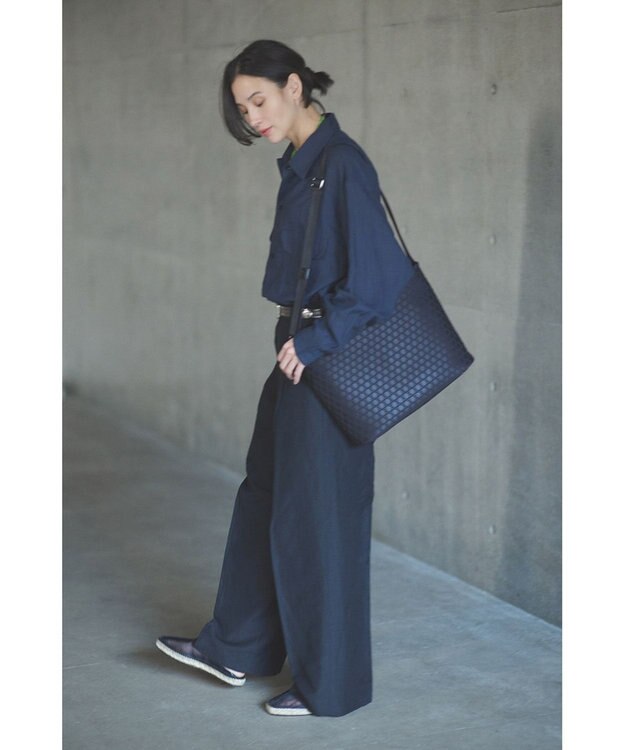 MIYABIYA LAQUOH【撥水加工】篭目柄エンボスボンディング スリム２WAYトート ブラック