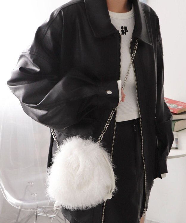 WEGO ファー巾着チェーンショルダー ホワイト