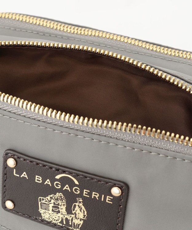 LA BAGAGERIE ウォータープルーフナイロン　スクエアショルダー ダークグレー