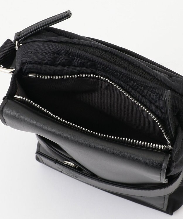 Y'SACCS ベルトスクエアミニマムショルダーバッグ ブラック