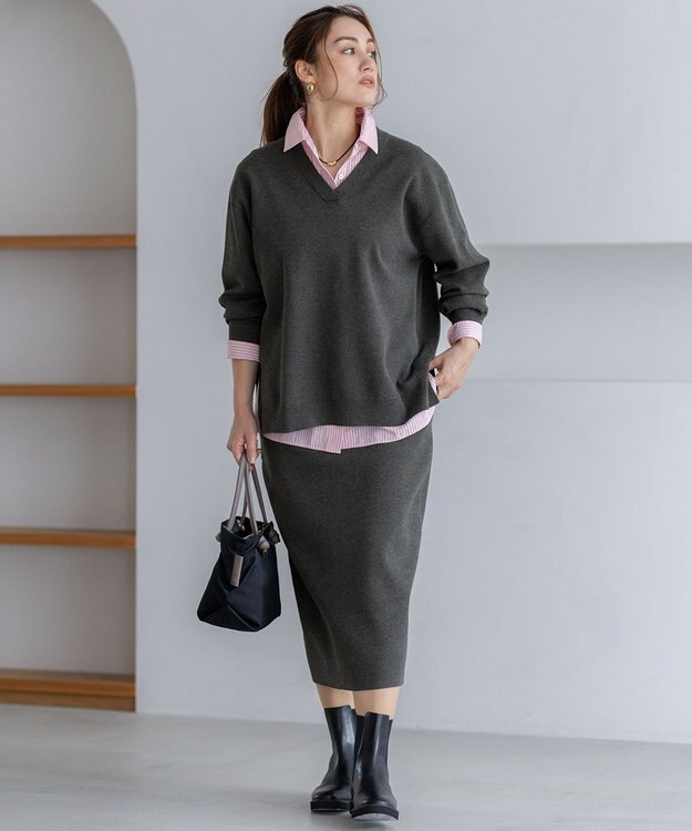 23区 L 【Lサイズ限定/洗える】ヴィスコースストレッチ Ｖネック ニット グレー系