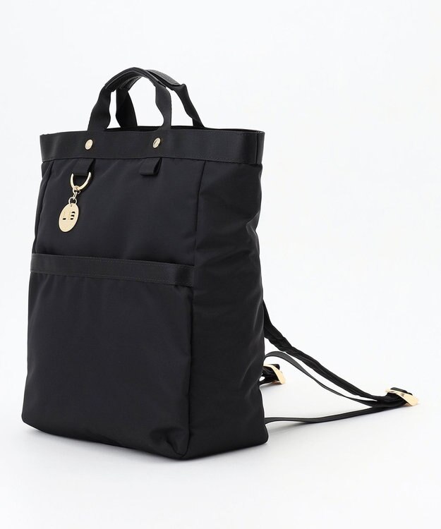 LA BAGAGERIE チャーム付き　ナイロンリュック ブラック