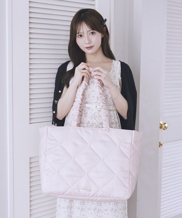Maison de FLEUR キルティングエアリーキャリーオンバッグ Pink Beige