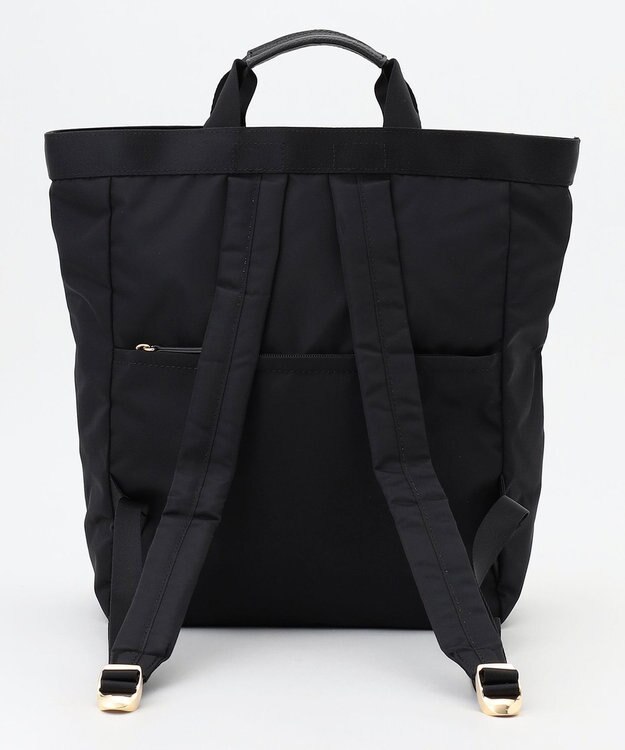 LA BAGAGERIE チャーム付き　ナイロンリュック ブラック