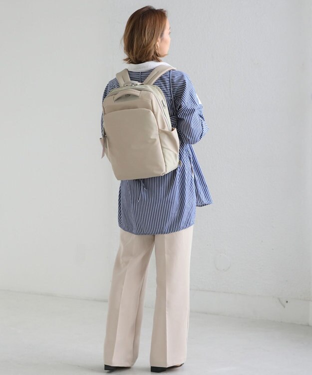 ACE BAGS & LUGGAGE W&.Day/Night ポルク スクエアリュック A4 14.0インチPC 15237 ダブルアンドデイナイト ベージュ