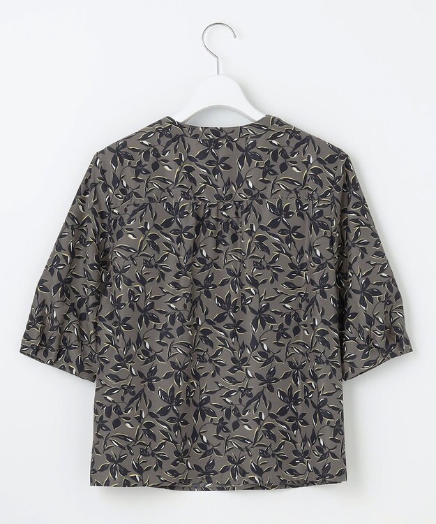 J.PRESS LADIES 【洗える】ボタニカルプリント ブラウス カーキ系5